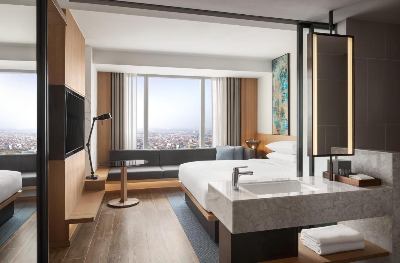 Fairfield By Marriott Phnom Penh Hotel Екстериор снимка